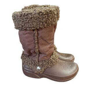 Crocs Nadia Boots Women’s Size 6 Brown